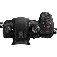 Беззеркальный фотоаппарат Panasonic DC-GH5S Body