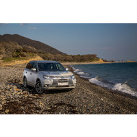 Легковой Mitsubishi Outlander Instyle SUV 2.4i CVT 4WD (2015)