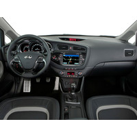 Легковой KIA Cee`d 5-door Luxe Hatchback 1.6i 6MT (2012)