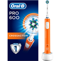 Электрическая зубная щетка Oral-B Pro 600 Cross Action D16.513 (оранжевый)