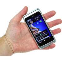 Смартфон Nokia E7-00