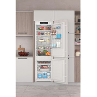 Холодильник Indesit INC18 T311