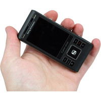 Кнопочный телефон Sony Ericsson C905