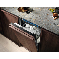 Встраиваемая посудомоечная машина Electrolux EEQ843100L