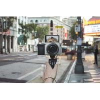 Беззеркальный фотоаппарат Sony Alpha a6100 Kit 16-50mm (серебристый)