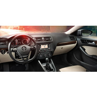Легковой Volkswagen Jetta Comfortline Sedan 1.4t (122) 6MT (2014)