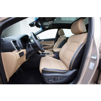 Легковой KIA Sportage Drive SUV 1.6i 6MT (2015)