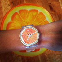 Наручные часы Swatch Vitamine Boost SUOK115