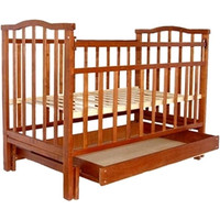 Классическая детская кроватка Агат Золушка 4 (орех)