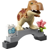 Конструктор LEGO Duplo 10939 Побег динозавров: тираннозавр и трицератопс