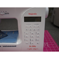Компьютерная швейная машина Juki Majestic M-200e