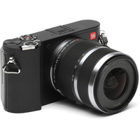 Беззеркальный фотоаппарат YI Kit 12-40mm F3.5-5.6 (черный)