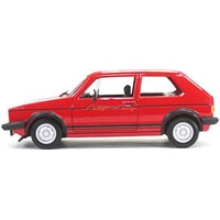 Легковой автомобиль Bburago Volkswagen Golf Mk1 GTI 1979 18-21089 (красный)