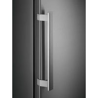 Однокамерный холодильник Electrolux LRC5ME38X2