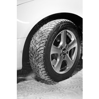 Зимние шины Nokian Tyres Hakkapeliitta R2 225/55R17 97R (run-flat)