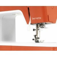 Электромеханическая швейная машина Bernina Bernette 05 Crafter