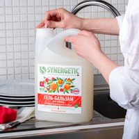 Средство для мытья посуды Synergetic Розовый грейпфрут и специи биоразлагаемое, гипоаллергенное 3.5 л