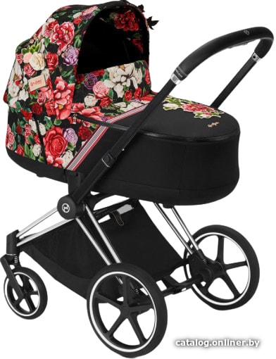 

Универсальная коляска Cybex Priam III FE (spring blossom dark, шасси сhrome black)