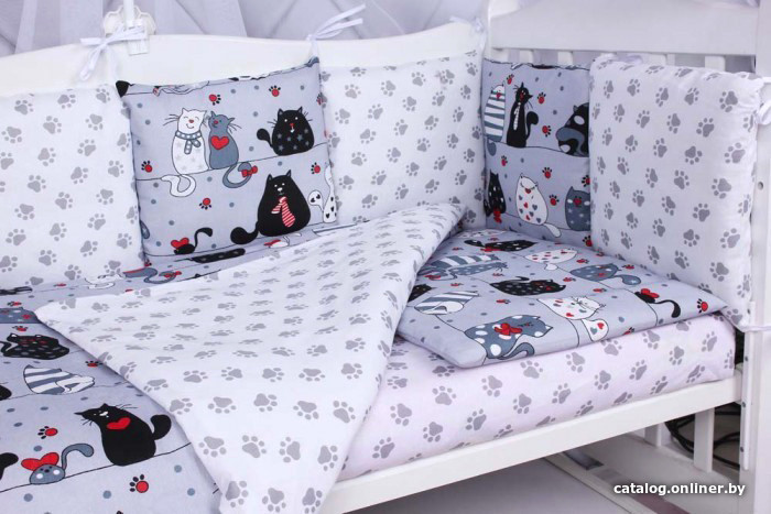

Бампер в кроватку Amarobaby Котики (12 подушек, серый)