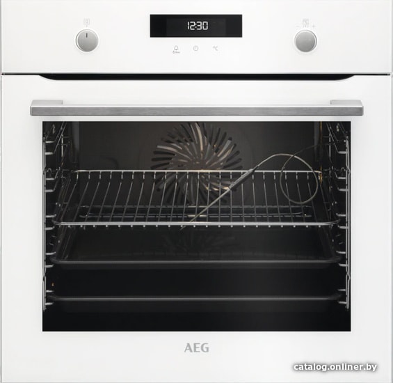 

Электрический духовой шкаф AEG BCR546350W