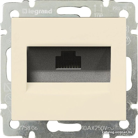 

Розетка компьютерная Legrand Valena 774130