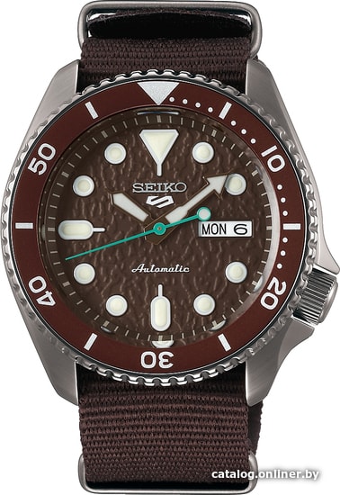 

Наручные часы Seiko 5 Sports SRPD85K1