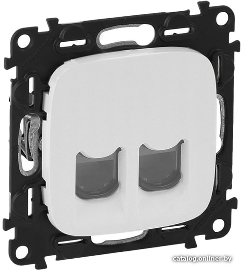 

Розетка компьютерная Legrand Valena Allure 753743 (белый)