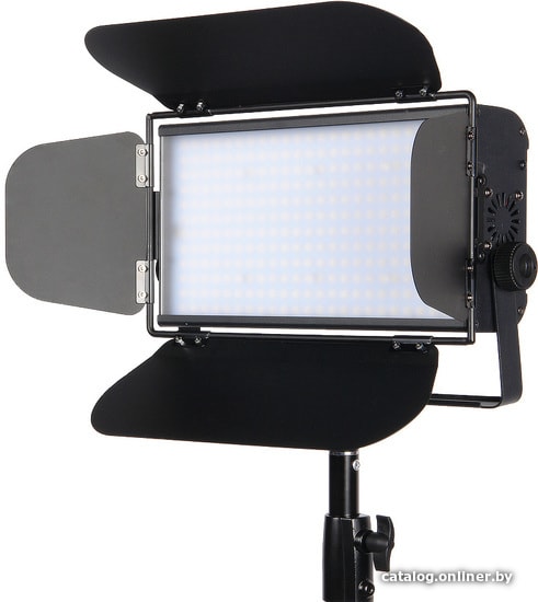 

Лампа GreenBean StudioLight 100 LED DMX